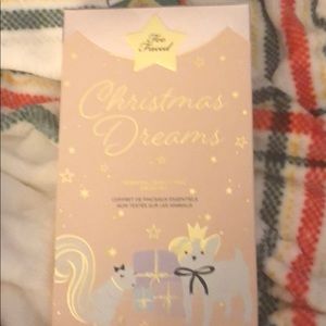 Too Faced Christmas Dreams Brush Set